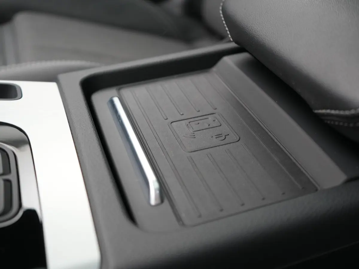 50 TFSI e 2x S Line PHEV 300pk Dealer O.H. | Panodak | 360 Camera | Head Up | Lederen Sportstoelen Verwarmd | Keyless | Apple Carplay | Cruise Control | Virtual Cockpit | Navigatie | DAB | 1
