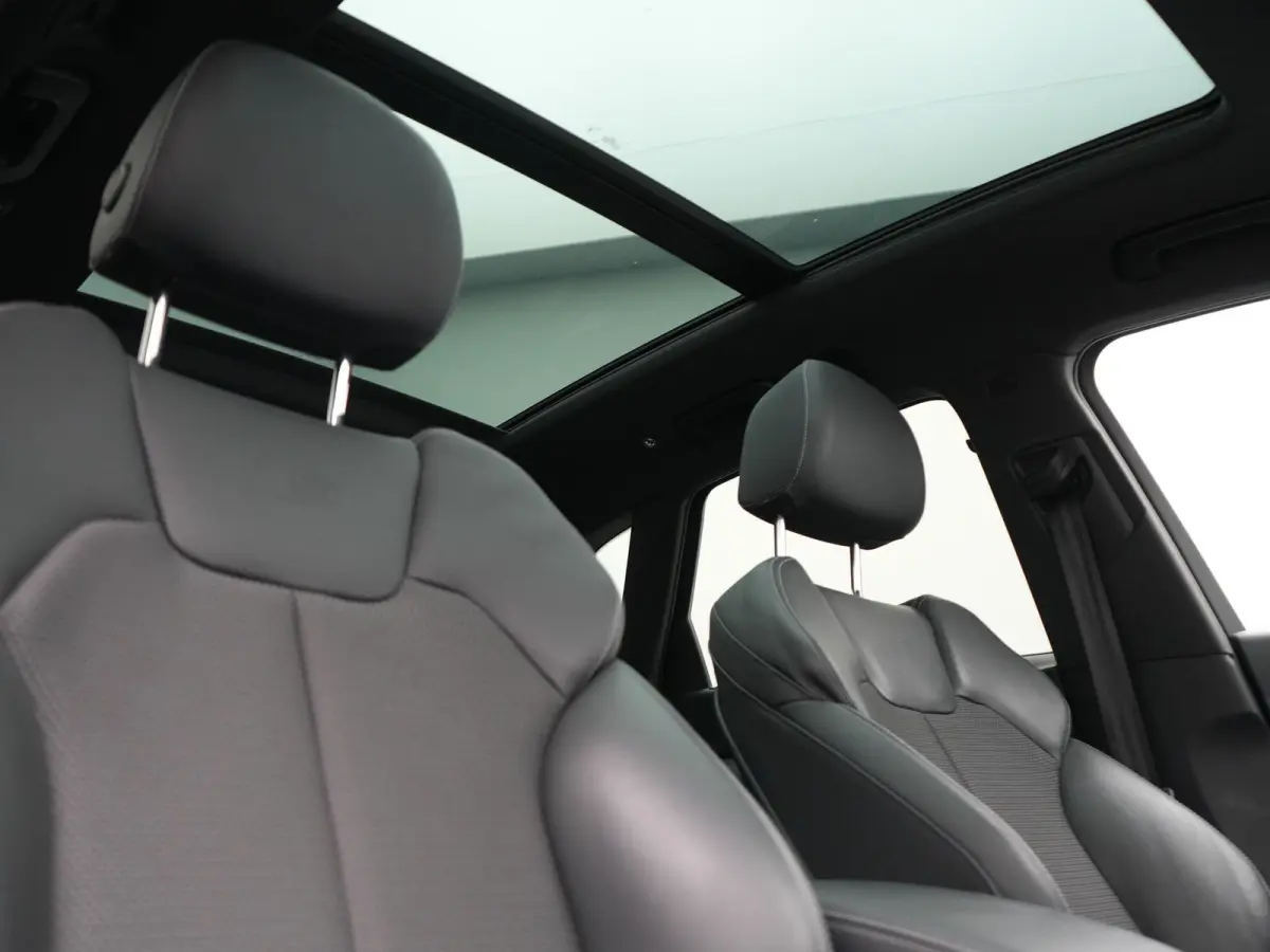 50 TFSI e 2x S Line PHEV 300pk Dealer O.H. | Panodak | 360 Camera | Head Up | Lederen Sportstoelen Verwarmd | Keyless | Apple Carplay | Cruise Control | Virtual Cockpit | Navigatie | DAB | 1