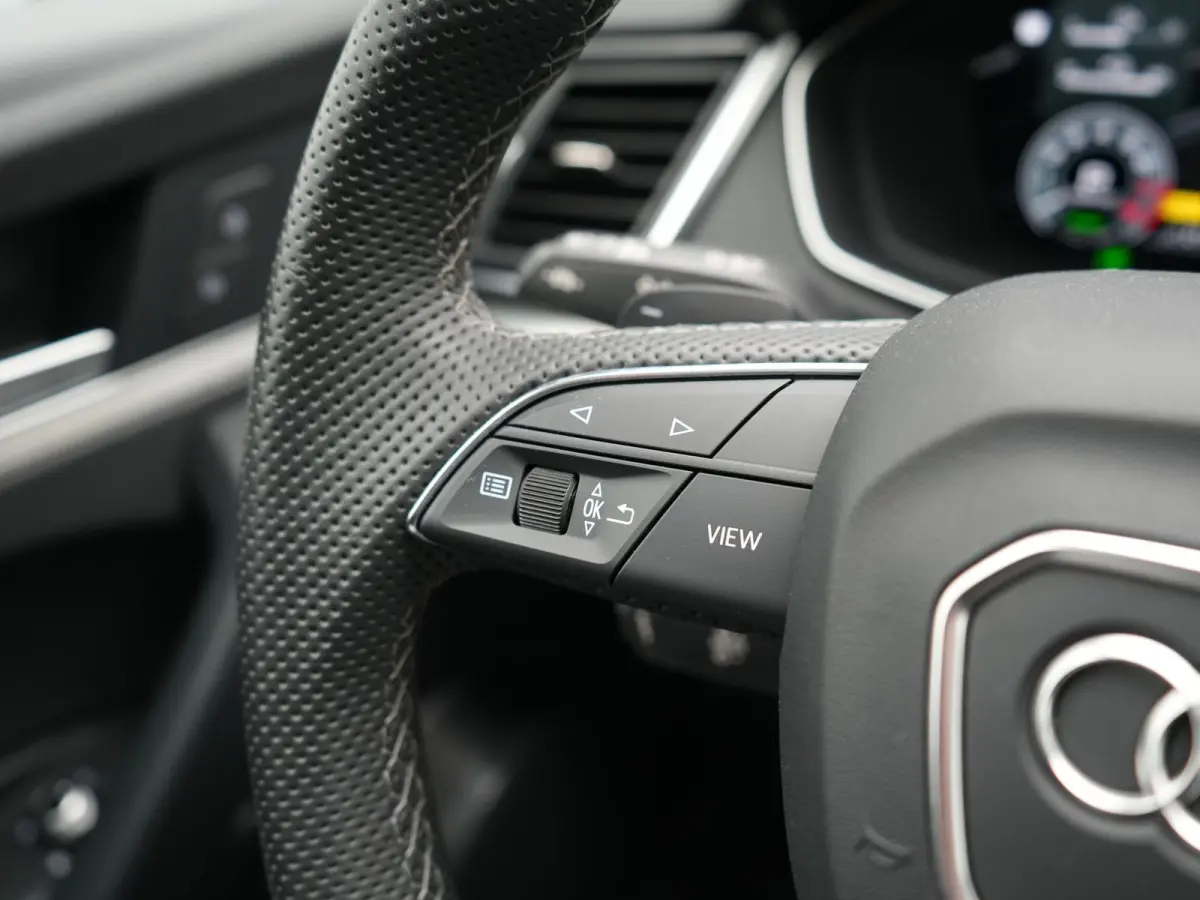 50 TFSI e 2x S Line PHEV 300pk Dealer O.H. | Panodak | 360 Camera | Head Up | Lederen Sportstoelen Verwarmd | Keyless | Apple Carplay | Cruise Control | Virtual Cockpit | Navigatie | DAB | 1