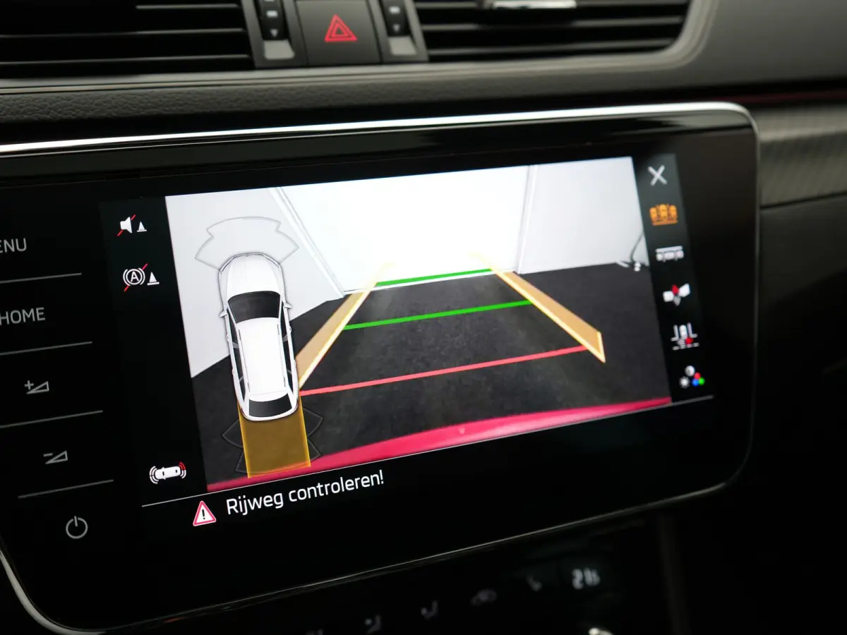 1.4 TSI iV Sportline Business PHEV 218pk Dealer O.H. | Trekhaak Af Fabriek | Panodak | Adaptive Cruise | SOH 89,8% | Camera | Canton Audio | Alcantara Sportstoelen Memory & Verwarmd | Stuur 