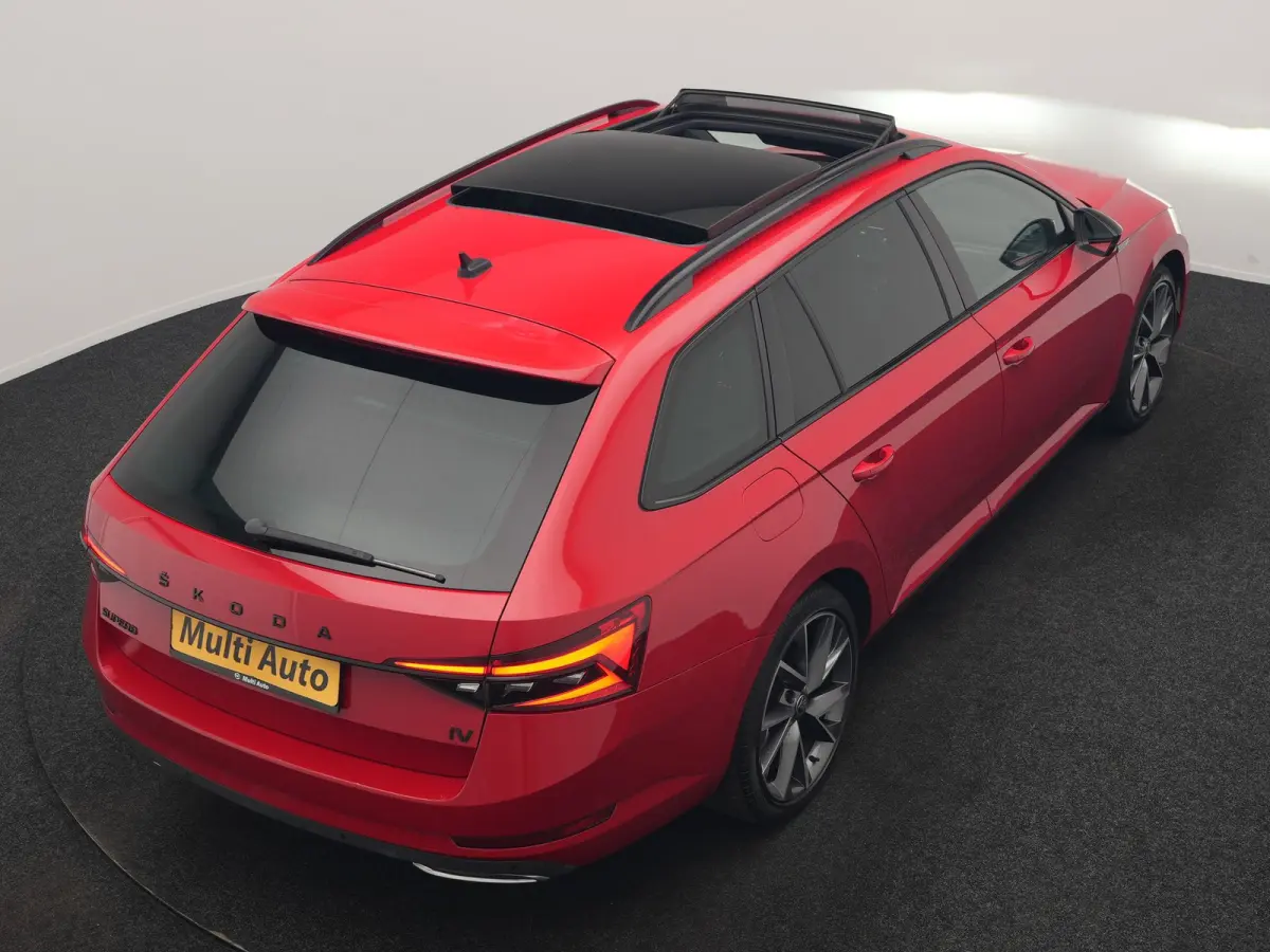 1.4 TSI iV Sportline Business PHEV 218pk Dealer O.H. | Trekhaak Af Fabriek | Panodak | Adaptive Cruise | SOH 89,8% | Camera | Canton Audio | Alcantara Sportstoelen Memory & Verwarmd | Stuur 
