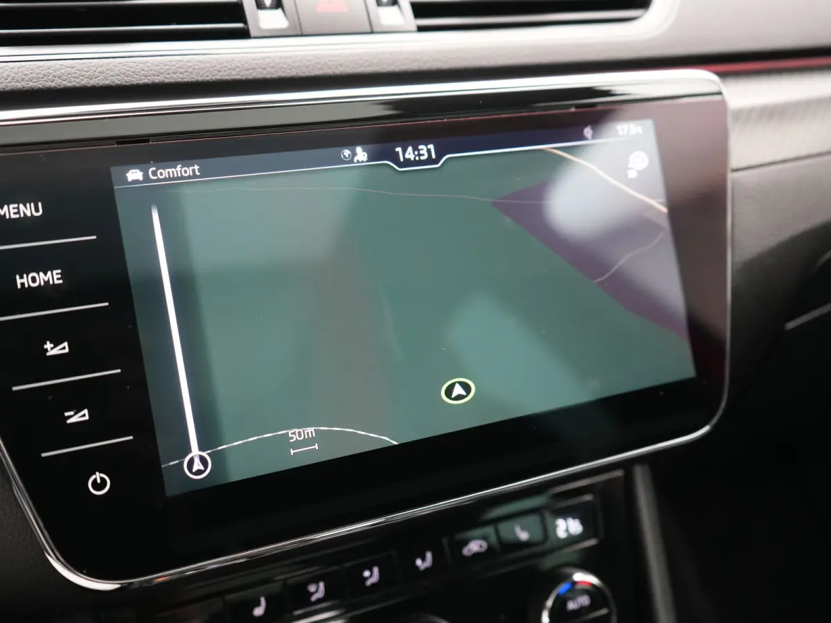 1.4 TSI iV Sportline Business PHEV 218pk Dealer O.H. | Trekhaak Af Fabriek | Panodak | Adaptive Cruise | SOH 89,8% | Camera | Canton Audio | Alcantara Sportstoelen Memory & Verwarmd | Stuur 