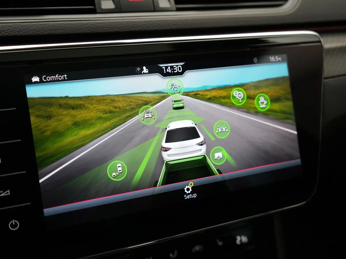 1.4 TSI iV Sportline Business PHEV 218pk Dealer O.H. | Trekhaak Af Fabriek | Panodak | Adaptive Cruise | SOH 89,8% | Camera | Canton Audio | Alcantara Sportstoelen Memory & Verwarmd | Stuur 