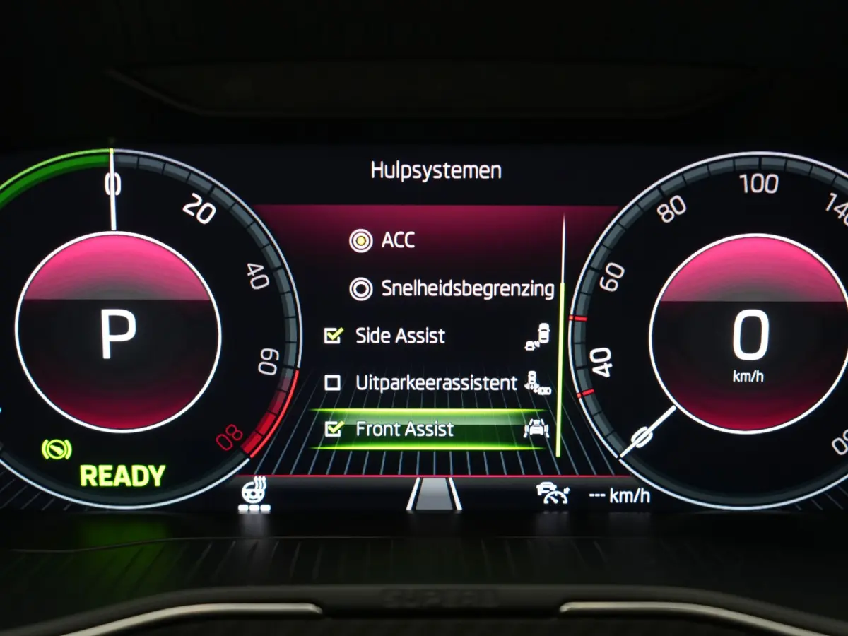 1.4 TSI iV Sportline Business PHEV 218pk Dealer O.H. | Trekhaak Af Fabriek | Panodak | Adaptive Cruise | SOH 89,8% | Camera | Canton Audio | Alcantara Sportstoelen Memory & Verwarmd | Stuur 