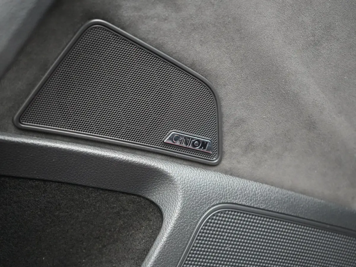 1.4 TSI iV Sportline Business PHEV 218pk Dealer O.H. | Trekhaak Af Fabriek | Panodak | Adaptive Cruise | SOH 89,8% | Camera | Canton Audio | Alcantara Sportstoelen Memory & Verwarmd | Stuur 