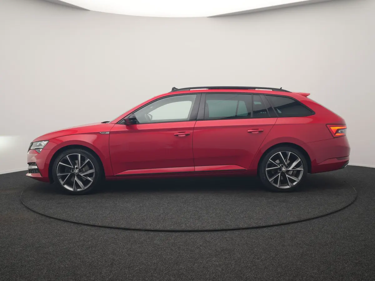1.4 TSI iV Sportline Business PHEV 218pk Dealer O.H. | Trekhaak Af Fabriek | Panodak | Adaptive Cruise | SOH 89,8% | Camera | Canton Audio | Alcantara Sportstoelen Memory & Verwarmd | Stuur 