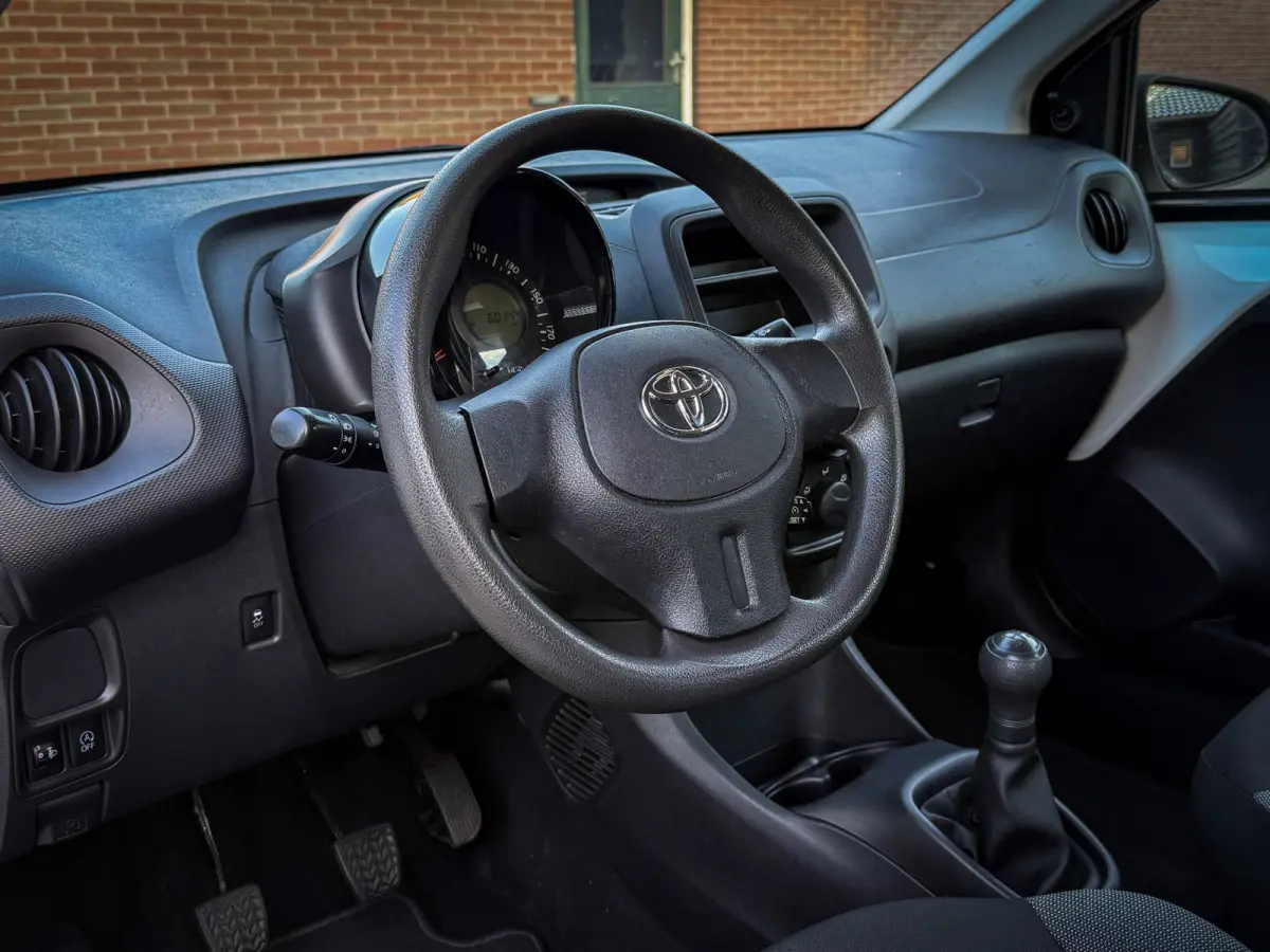 1.0 VVT-i x - Cruise Control, Isofix, Goed onderhouden!