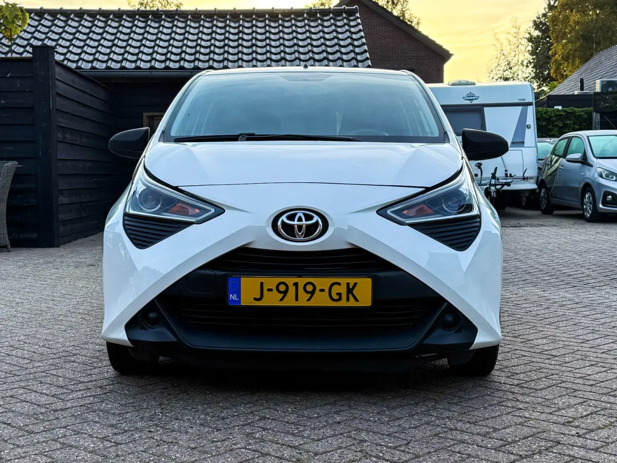 1.0 VVT-i x - Cruise Control, Isofix, Goed onderhouden!