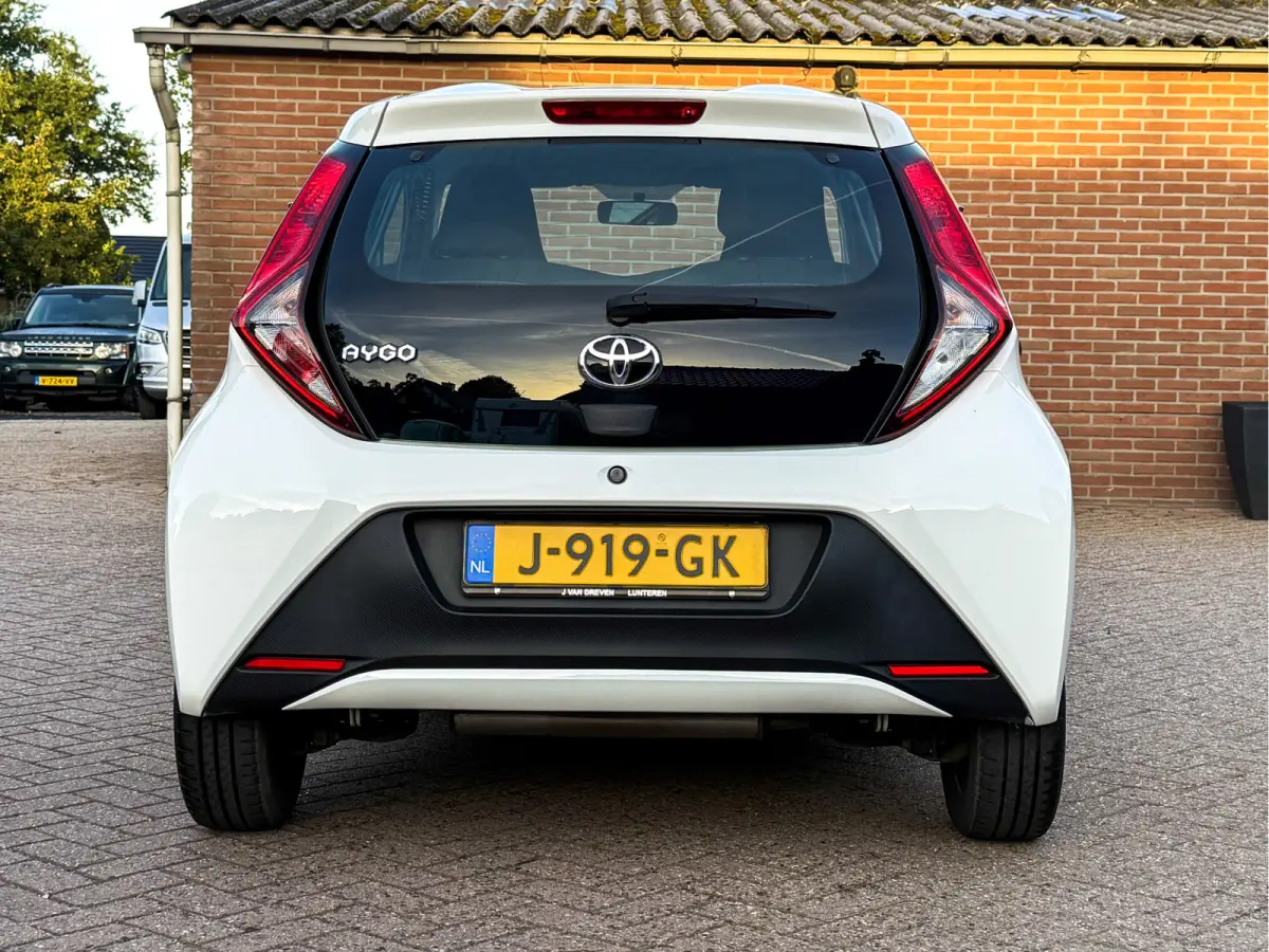 1.0 VVT-i x - Cruise Control, Isofix, Goed onderhouden!