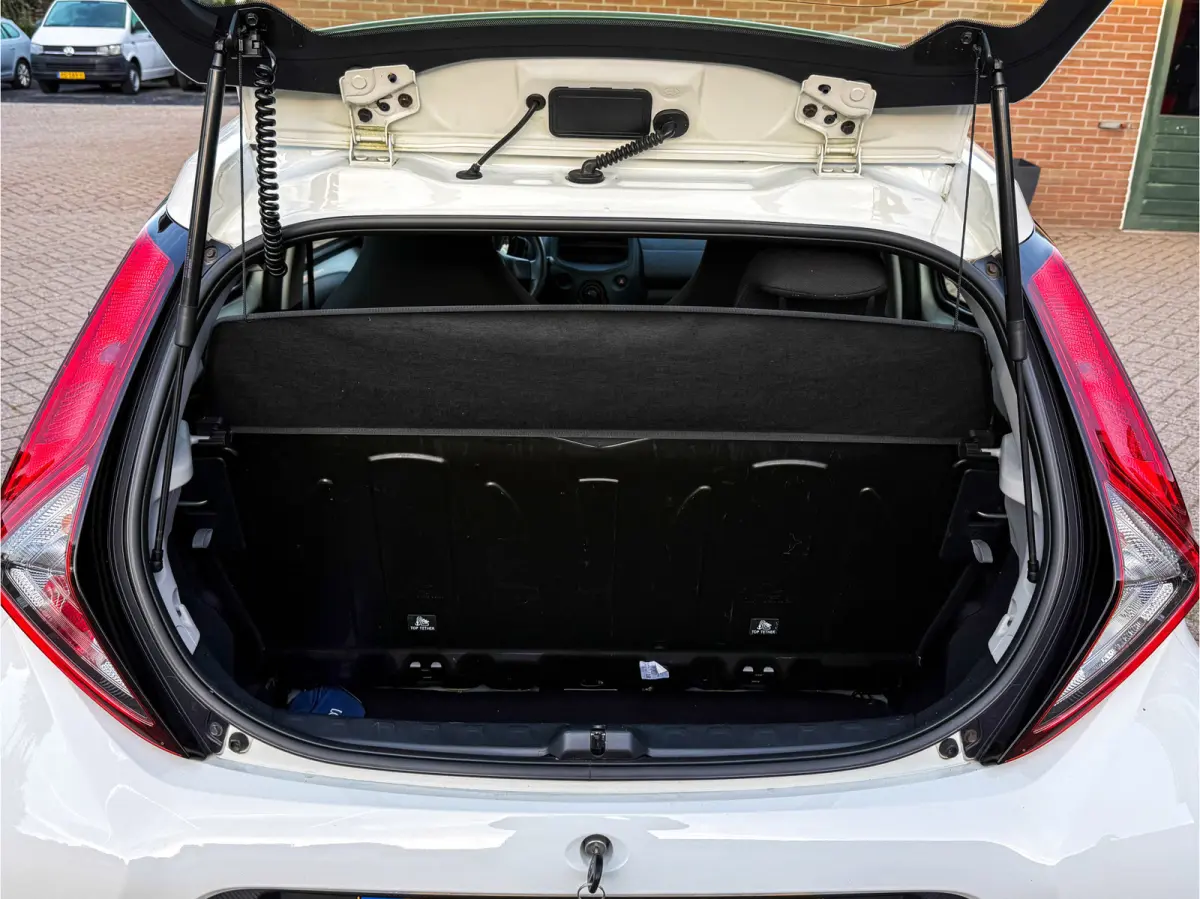 1.0 VVT-i x - Cruise Control, Isofix, Goed onderhouden!