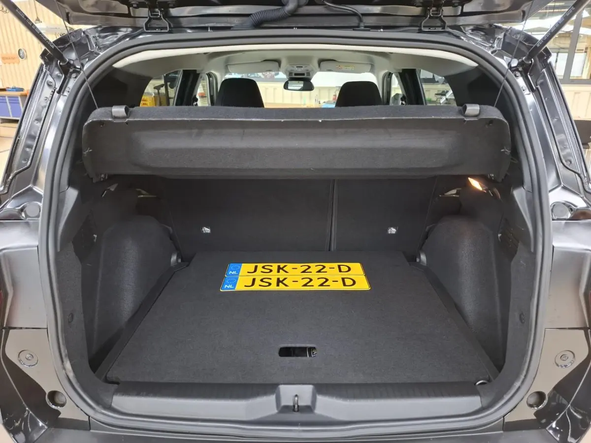 Extended range GS 54 kWh 8 JAAR GARANTIE / Navigatie / Camera / Stuur -en Stoelverwarmd / Dodehoek / Parkeersensoren / Carplay / LED