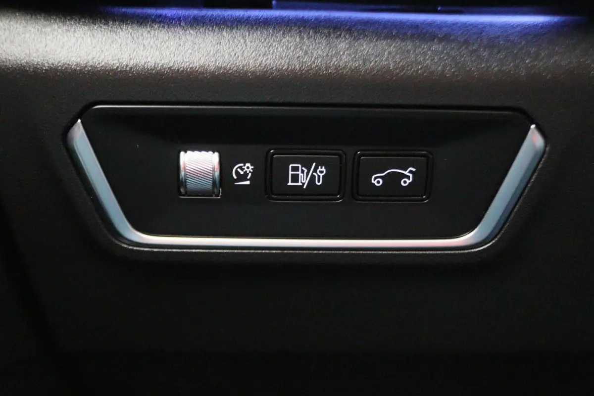 1.5 Plug-in Hybrid 360° Camera, Panoramadak, Zwarte hemel, ACC, Apple Carplay, Infinity Sound, DAB, 20''
