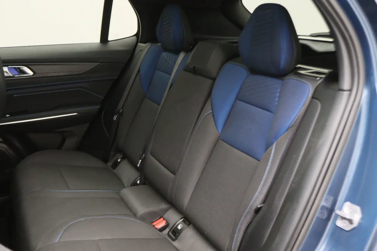 1.5 Plug-in Hybrid 360° Camera, Panoramadak, Zwarte hemel, ACC, Apple Carplay, Infinity Sound, DAB, 20''