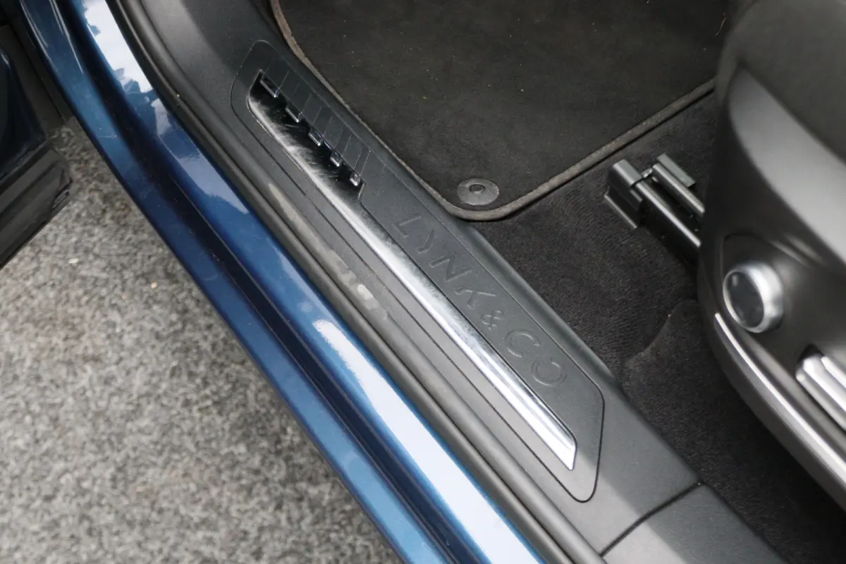 1.5 Plug-in Hybrid 360° Camera, Panoramadak, Zwarte hemel, ACC, Apple Carplay, Infinity Sound, DAB, 20''