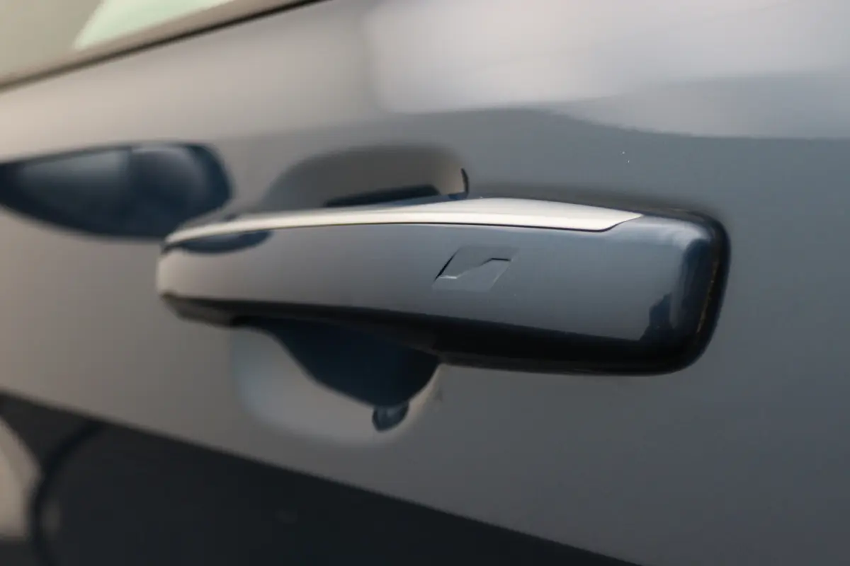 1.5 Plug-in Hybrid 360° Camera, Panoramadak, Zwarte hemel, ACC, Apple Carplay, Infinity Sound, DAB, 20''