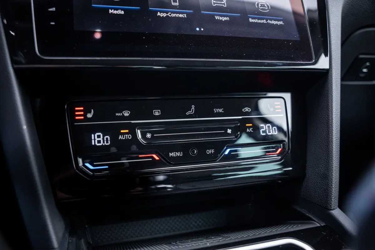 1.4 TSI PHEV GTE Business SOH (94%) | Achteruitrijcamera | Volledig digitaal instrumentenpaneel | Voorstoelen verwarmd