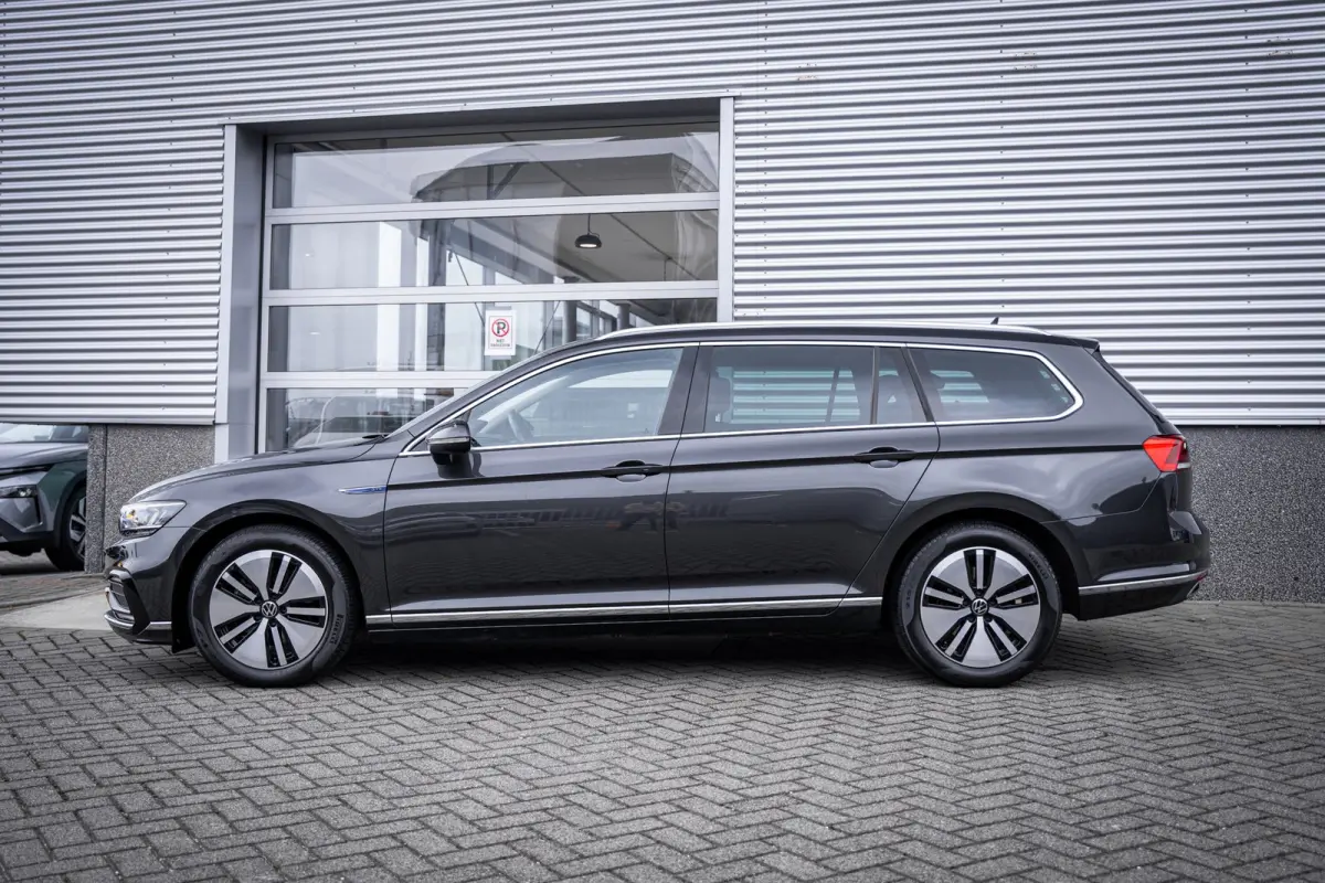 1.4 TSI PHEV GTE Business SOH (94%) | Achteruitrijcamera | Volledig digitaal instrumentenpaneel | Voorstoelen verwarmd