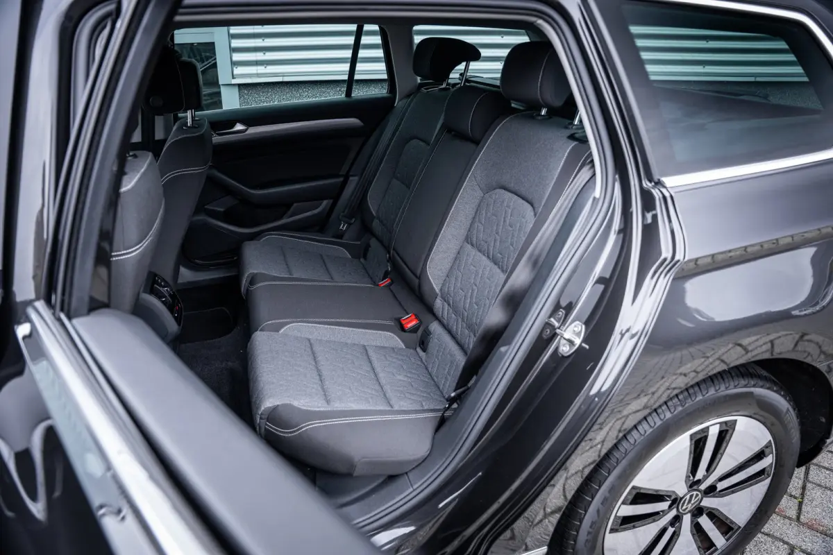 1.4 TSI PHEV GTE Business SOH (94%) | Achteruitrijcamera | Volledig digitaal instrumentenpaneel | Voorstoelen verwarmd