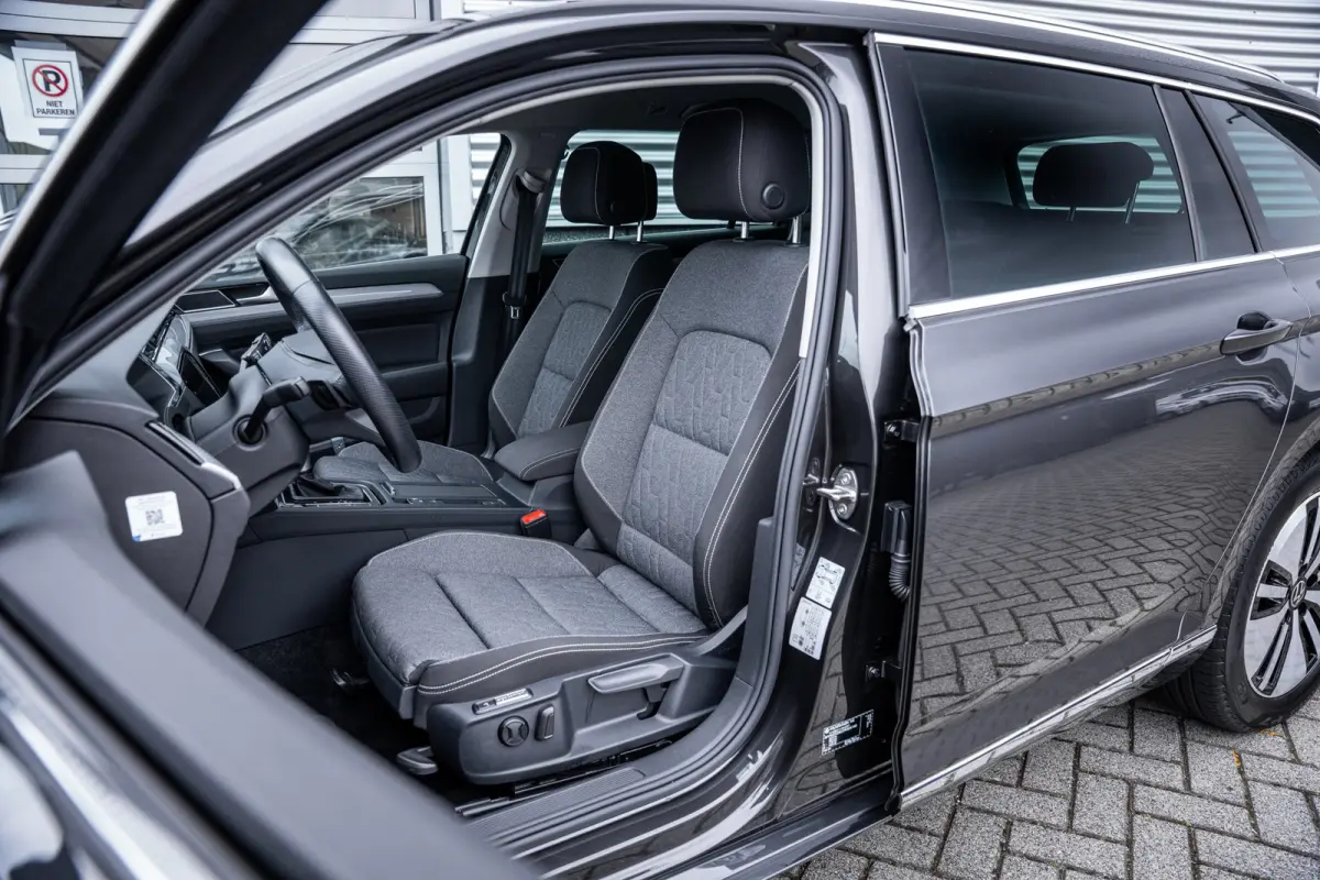 1.4 TSI PHEV GTE Business SOH (94%) | Achteruitrijcamera | Volledig digitaal instrumentenpaneel | Voorstoelen verwarmd