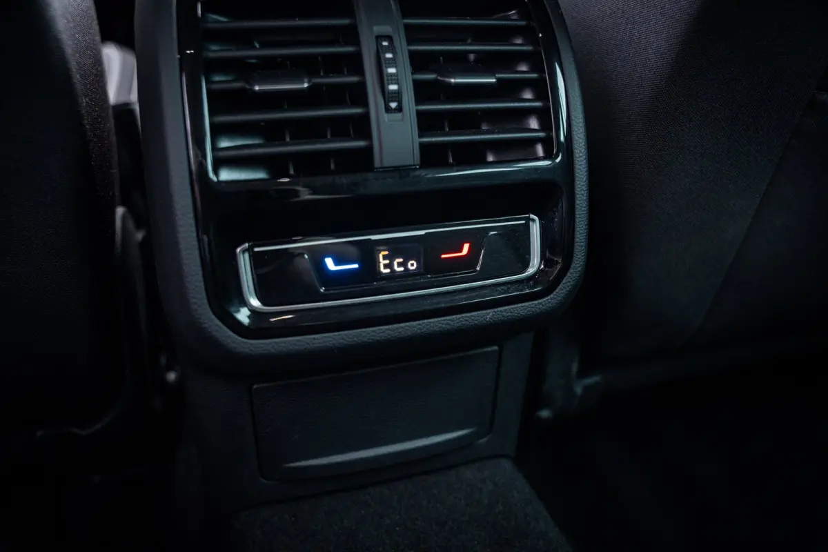 1.4 TSI PHEV GTE Business SOH (94%) | Achteruitrijcamera | Volledig digitaal instrumentenpaneel | Voorstoelen verwarmd