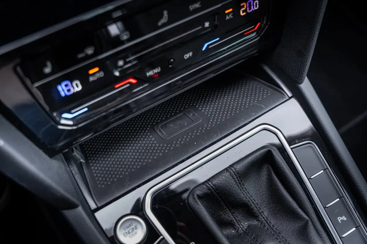 1.4 TSI PHEV GTE Business SOH (94%) | Achteruitrijcamera | Volledig digitaal instrumentenpaneel | Voorstoelen verwarmd