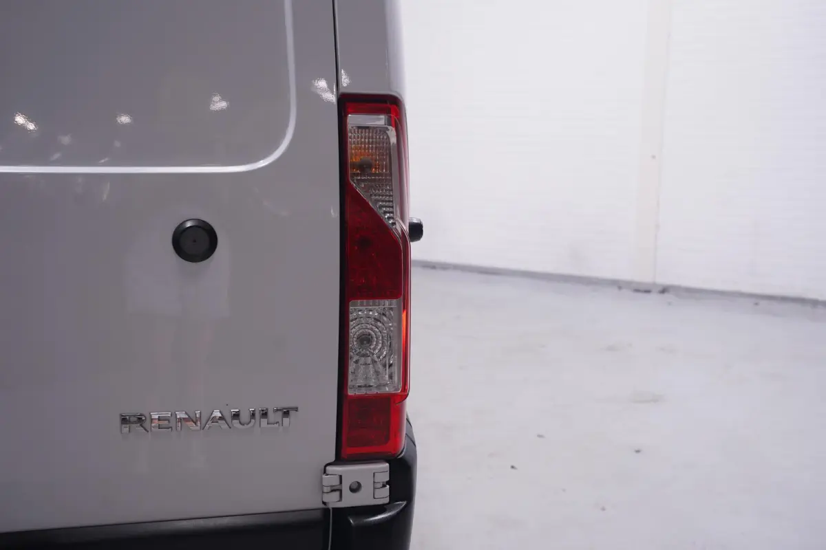 2.3 dCi 135 pk L3H2 Comfort Airco, Dodehoek Assist Cruise Control, Laadruimte Pakket, PDC V+A, 3-Zits