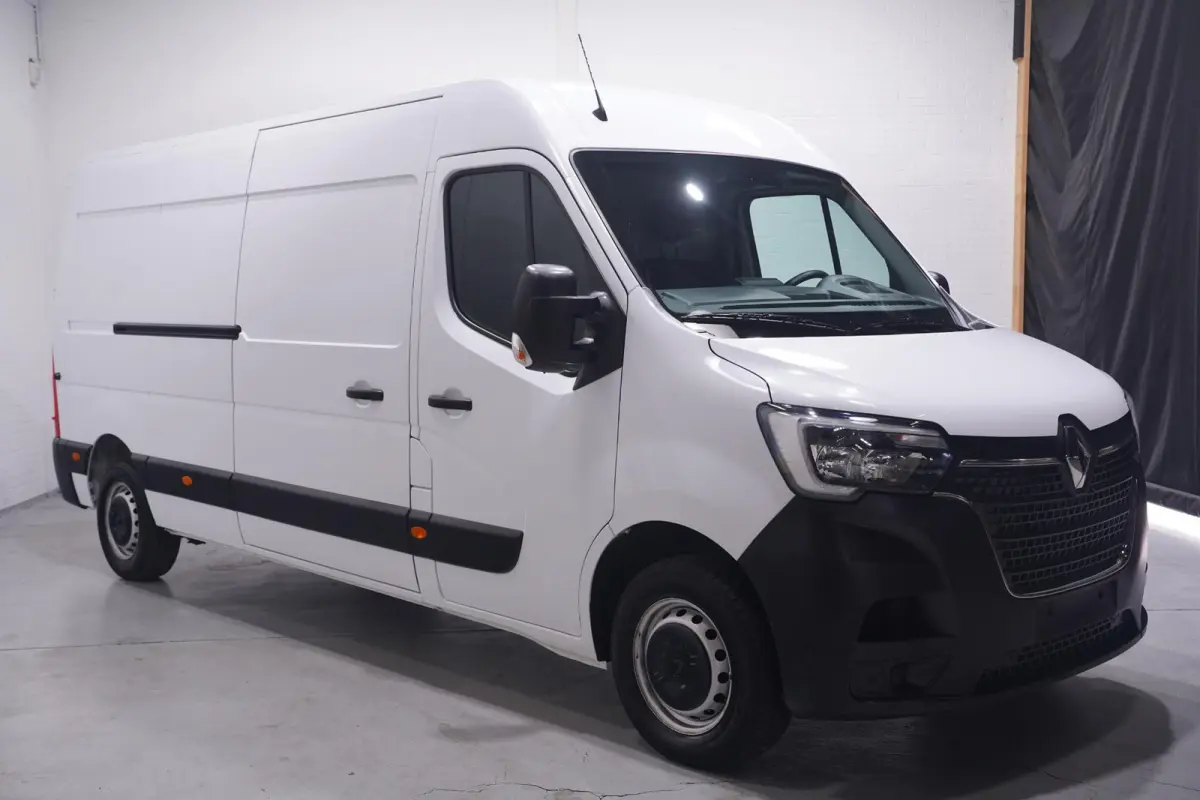 2.3 dCi 135 pk L3H2 Comfort Airco, Dodehoek Assist Cruise Control, Laadruimte Pakket, PDC V+A, 3-Zits