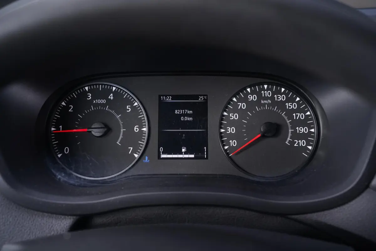 2.3 dCi 135 pk L3H2 Comfort Airco, Dodehoek Assist Cruise Control, Laadruimte Pakket, PDC V+A, 3-Zits