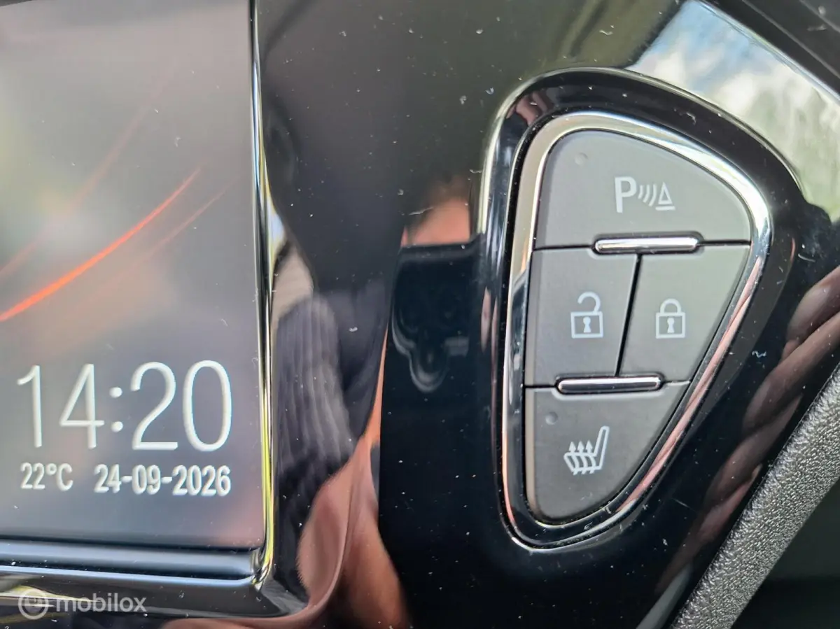 1.0 Turbo BlitZ Two-Tone Kleur, Full-Map Navi, Stuur-Stoelverwarming, Airco, Cruise-Control, LM-Velgen