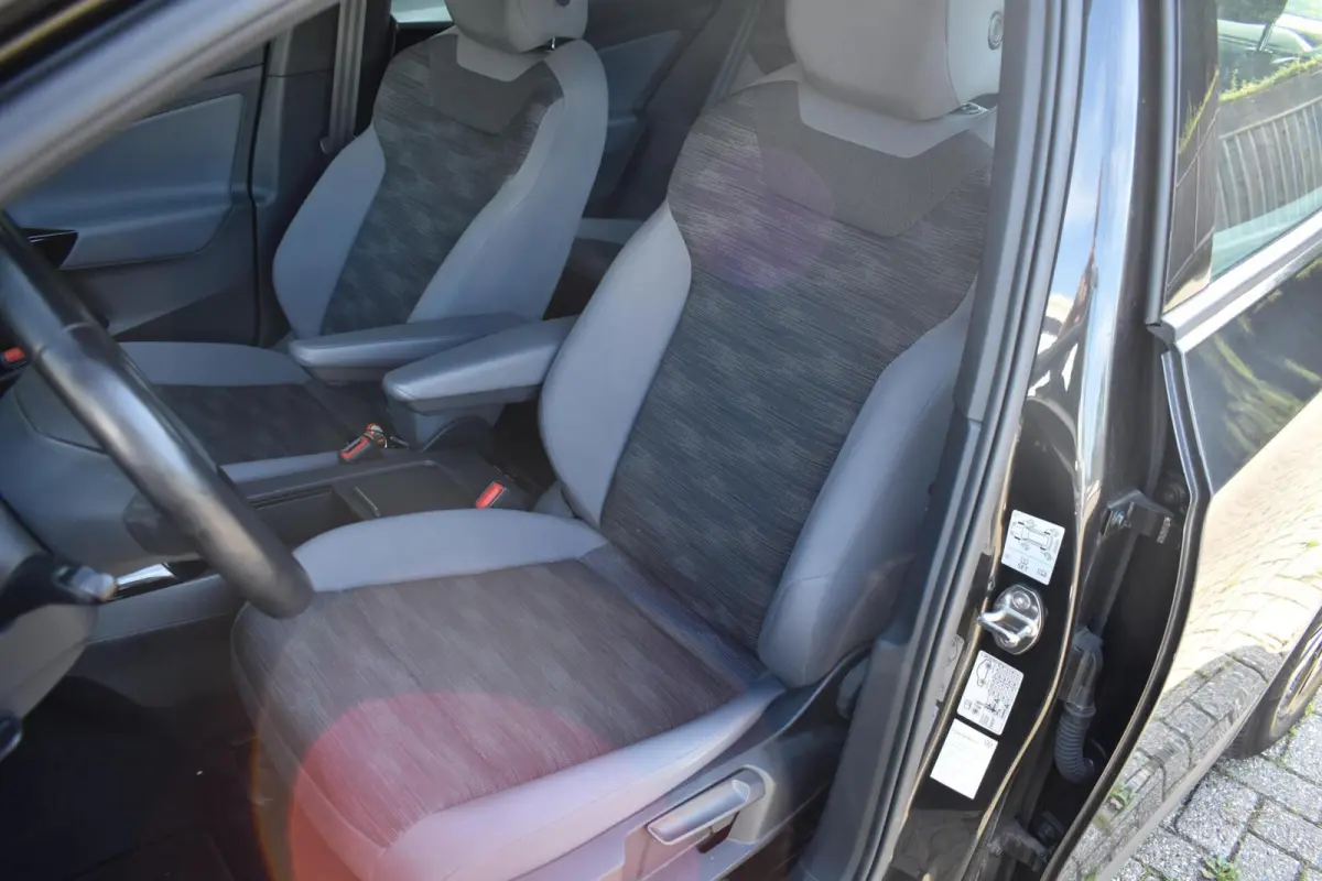 Pure 52 kWh | 90% SoH | Warmtepomp | Winterpakket | Carplay |