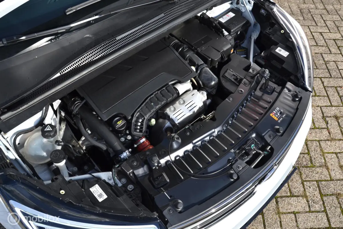 1.2 Turbo Elegance|8.850km|2022|Automaat|1eig