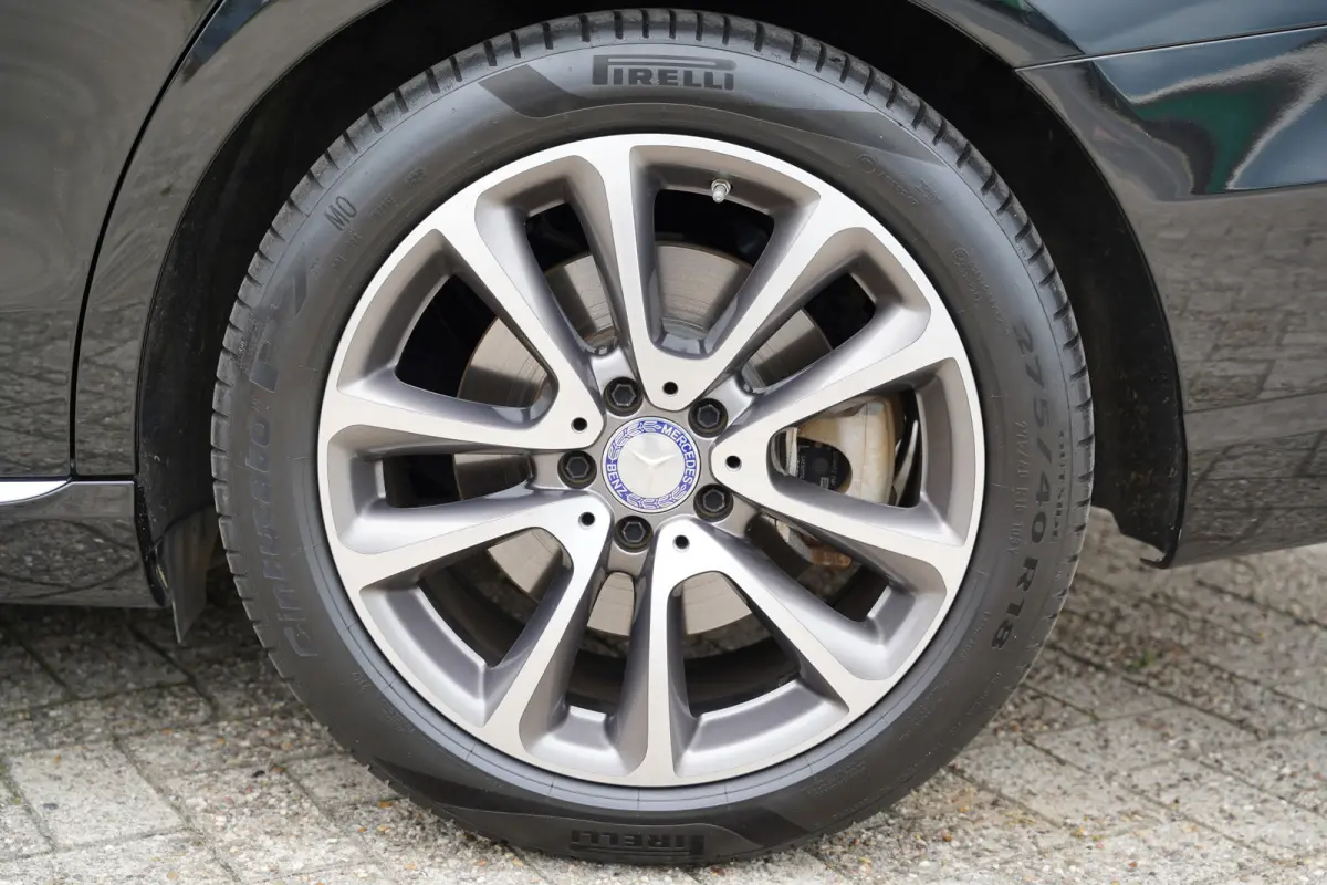 350 e Lease Edition 272pk | BTW auto! | Widescreen | Cruise control | Electronic climate control | LED koplampen | Navigatiesysteem full map | Parkeersensor voor en achter | Sfeerverlichting