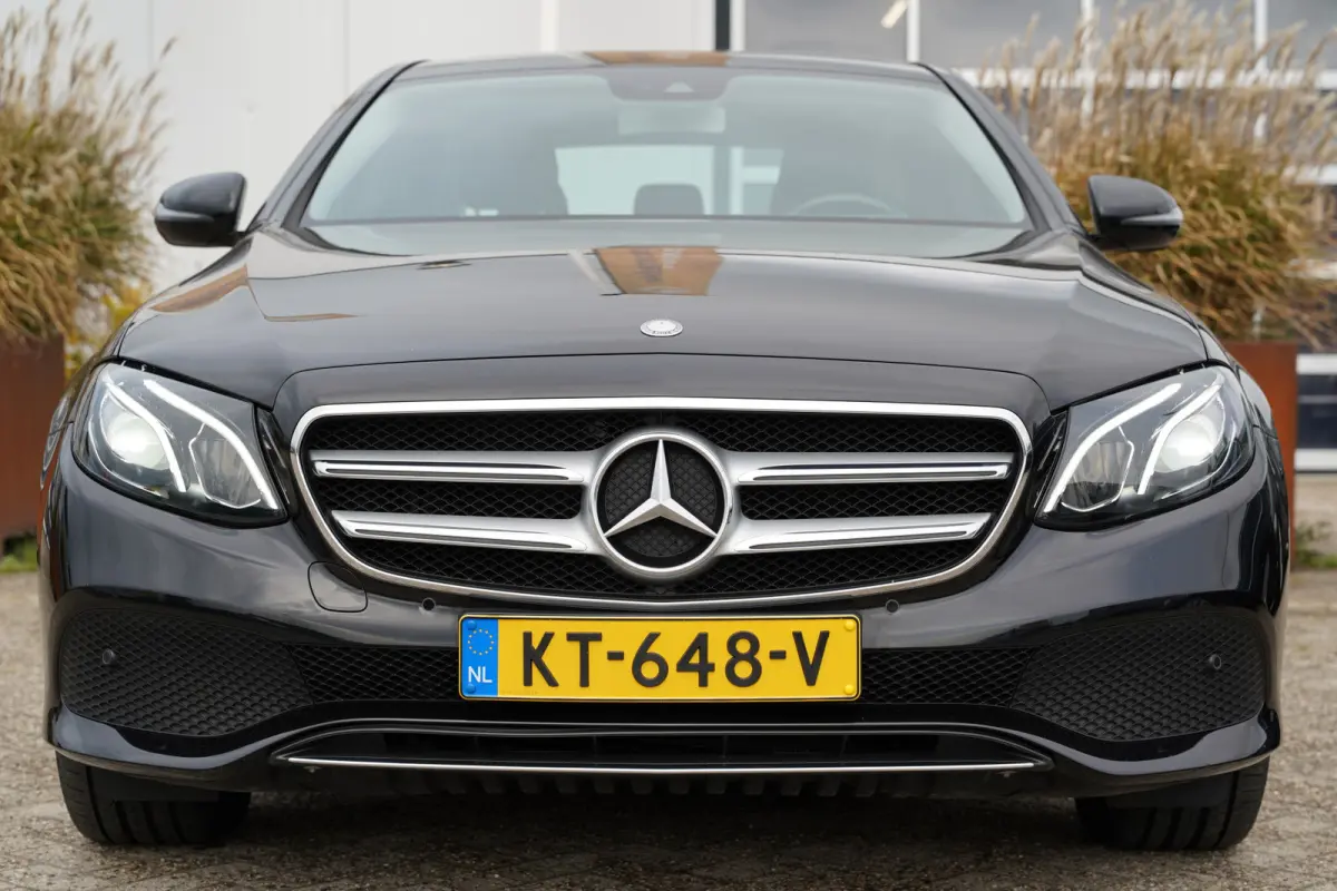 350 e Lease Edition 272pk | BTW auto! | Widescreen | Cruise control | Electronic climate control | LED koplampen | Navigatiesysteem full map | Parkeersensor voor en achter | Sfeerverlichting