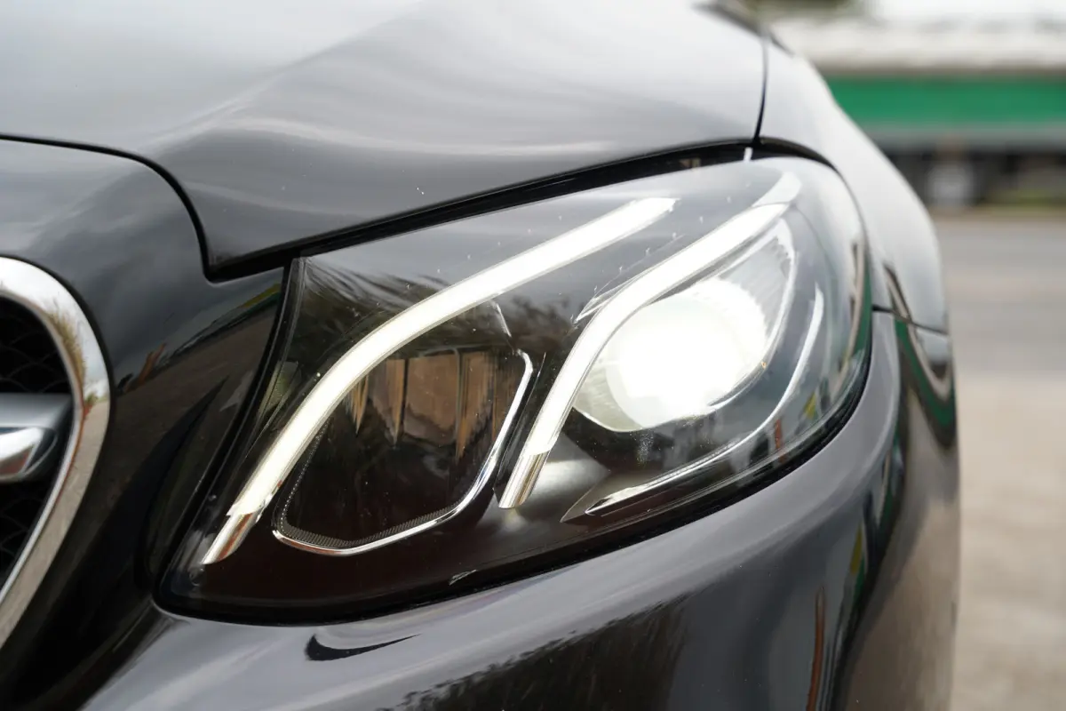 350 e Lease Edition 272pk | BTW auto! | Widescreen | Cruise control | Electronic climate control | LED koplampen | Navigatiesysteem full map | Parkeersensor voor en achter | Sfeerverlichting
