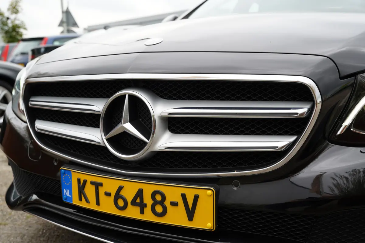 350 e Lease Edition 272pk | BTW auto! | Widescreen | Cruise control | Electronic climate control | LED koplampen | Navigatiesysteem full map | Parkeersensor voor en achter | Sfeerverlichting