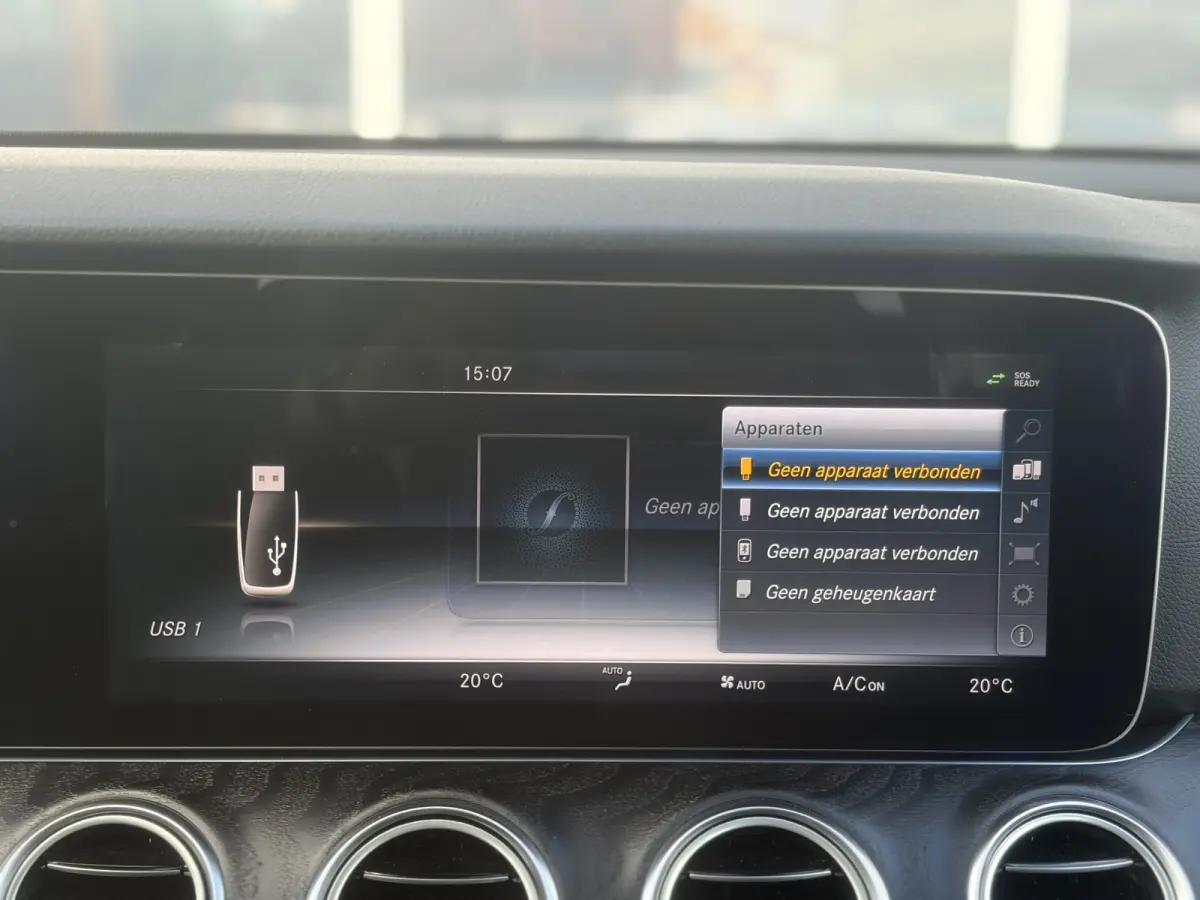 350 e Lease Edition 272pk | BTW auto! | Widescreen | Cruise control | Electronic climate control | LED koplampen | Navigatiesysteem full map | Parkeersensor voor en achter | Sfeerverlichting