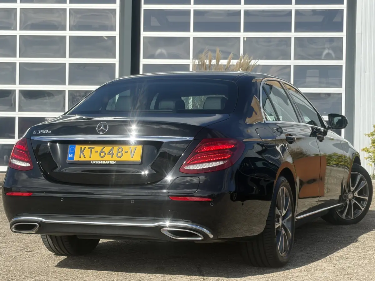 350 e Lease Edition 272pk | BTW auto! | Widescreen | Cruise control | Electronic climate control | LED koplampen | Navigatiesysteem full map | Parkeersensor voor en achter | Sfeerverlichting