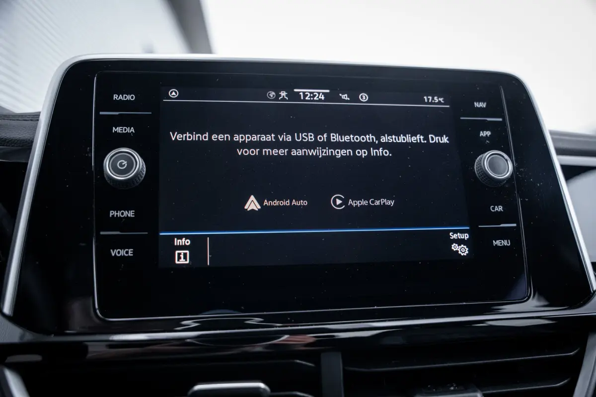 1.5 TSI R-Line | Achteruitrijcamera | R-Line exterieur | Trekhaak met afneembare kogel