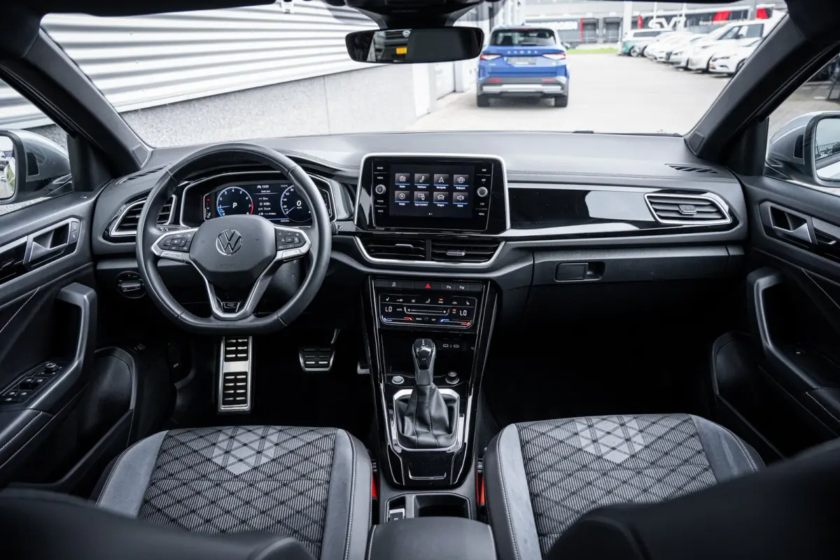 1.5 TSI R-Line | Achteruitrijcamera | R-Line exterieur | Trekhaak met afneembare kogel