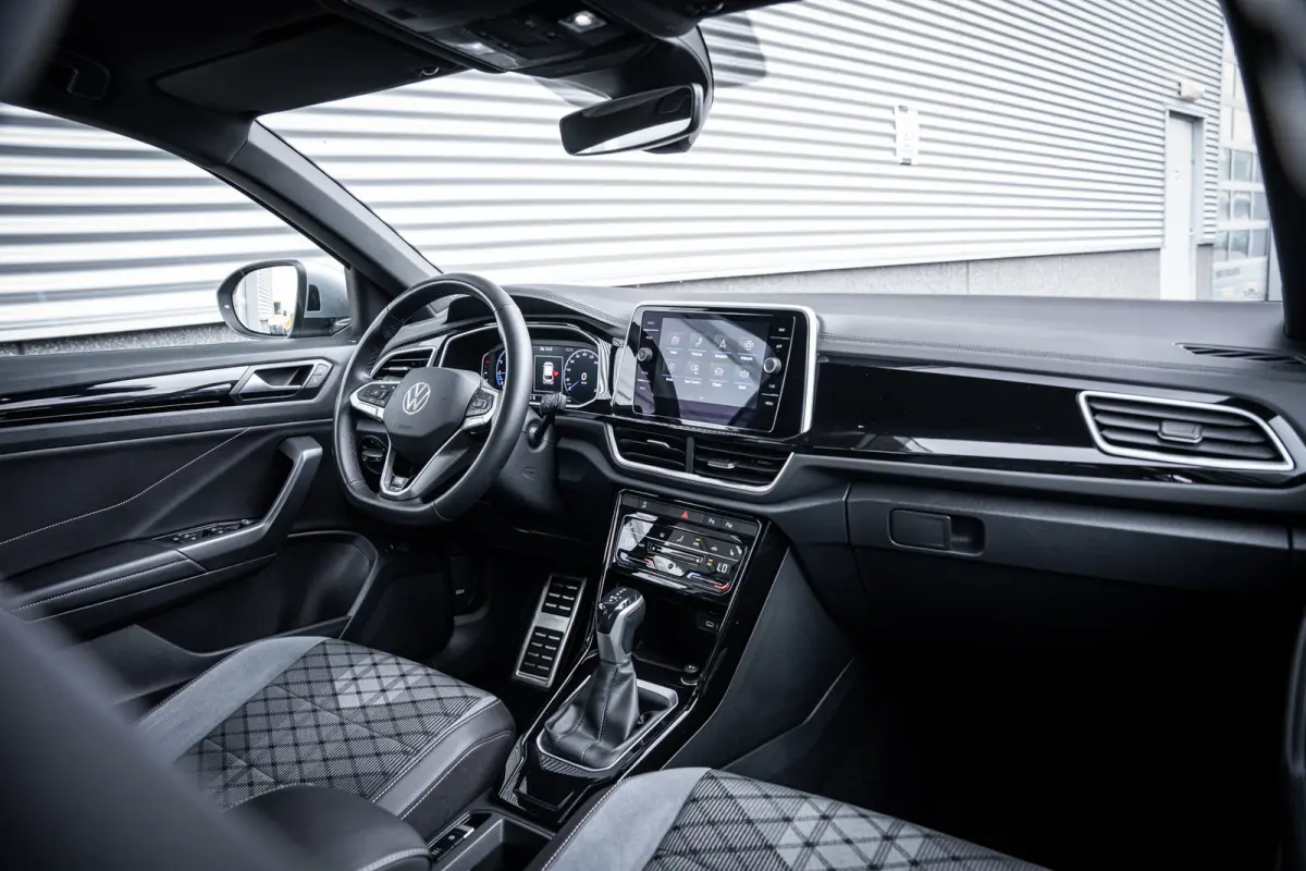 1.5 TSI R-Line | Achteruitrijcamera | R-Line exterieur | Trekhaak met afneembare kogel