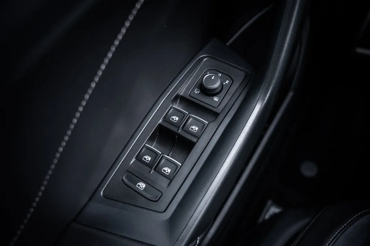1.5 TSI R-Line | Achteruitrijcamera | R-Line exterieur | Trekhaak met afneembare kogel