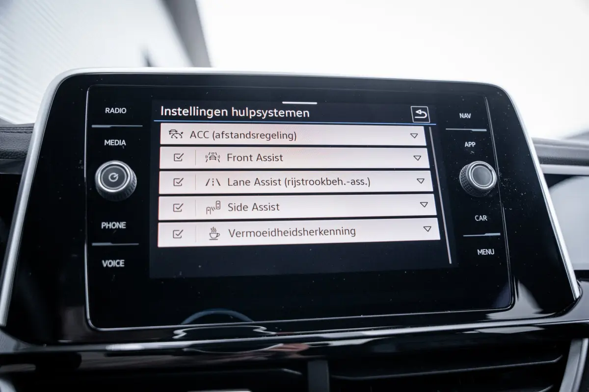 1.5 TSI R-Line | Achteruitrijcamera | R-Line exterieur | Trekhaak met afneembare kogel