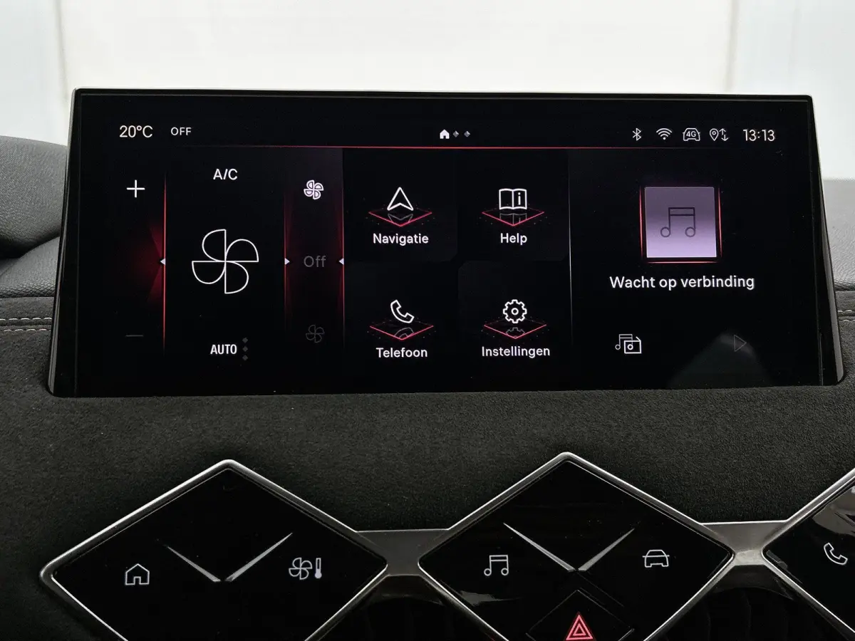 136pk Performance Line 54 kWh | ACCU 95% | Navigatie | Camera Achter | Climate Control | Cruise Control | 17"LMV | LED | Dodehoekdetectie | Trekhaak |