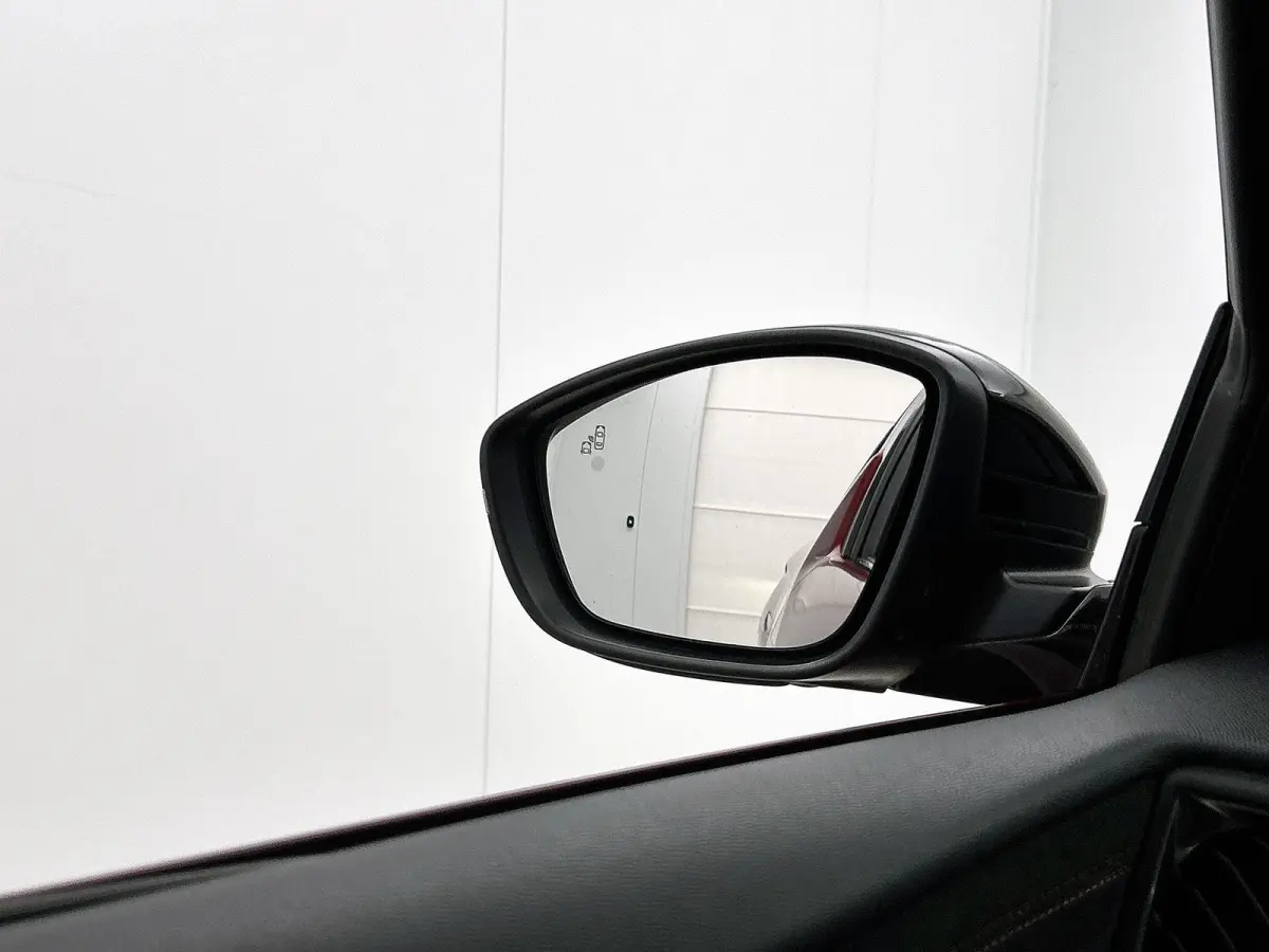 136pk Performance Line 54 kWh | ACCU 95% | Navigatie | Camera Achter | Climate Control | Cruise Control | 17"LMV | LED | Dodehoekdetectie | Trekhaak |