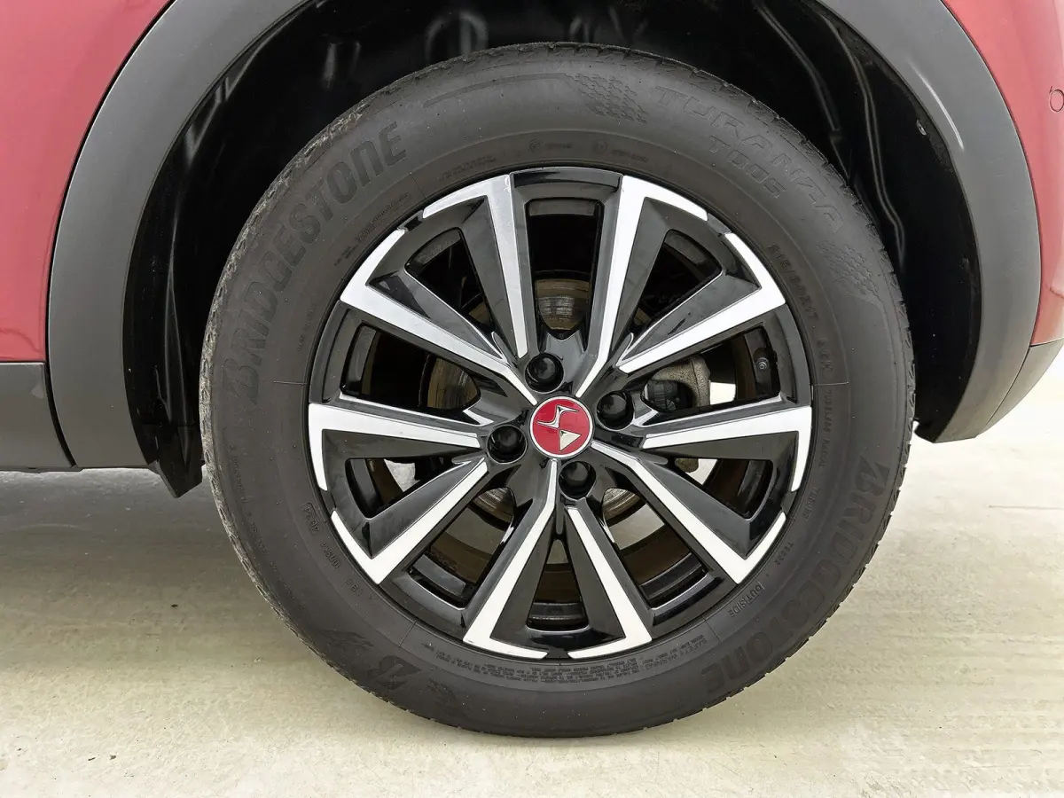 136pk Performance Line 54 kWh | ACCU 95% | Navigatie | Camera Achter | Climate Control | Cruise Control | 17"LMV | LED | Dodehoekdetectie | Trekhaak |