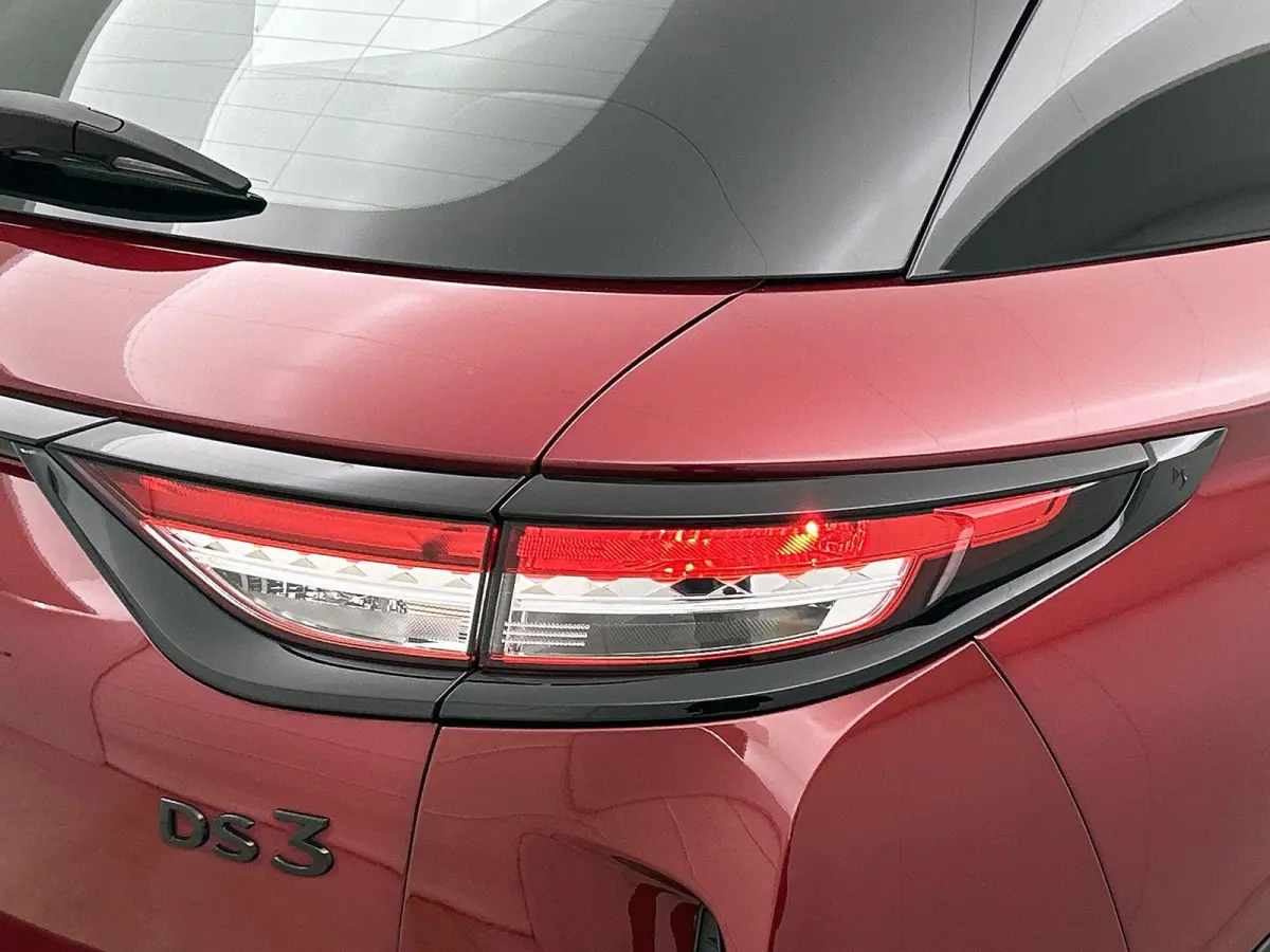 136pk Performance Line 54 kWh | ACCU 95% | Navigatie | Camera Achter | Climate Control | Cruise Control | 17"LMV | LED | Dodehoekdetectie | Trekhaak |