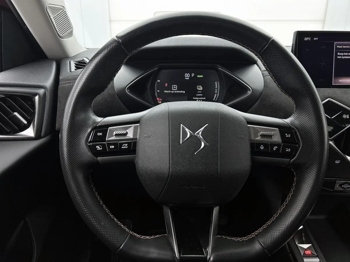 136pk Performance Line 54 kWh | ACCU 95% | Navigatie | Camera Achter | Climate Control | Cruise Control | 17"LMV | LED | Dodehoekdetectie | Trekhaak |