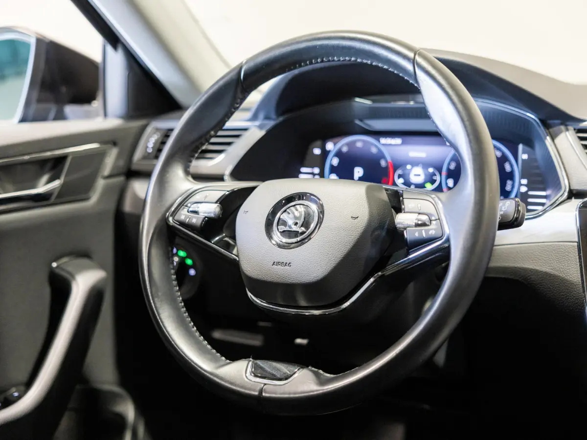 1.5 TSI ACT Business Edition / 150pk / Trekhaak / NAP / Apple CarPlay /