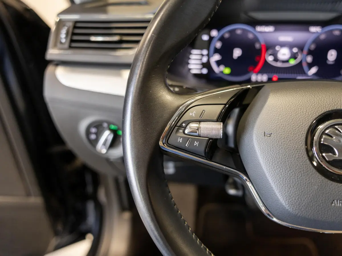 1.5 TSI ACT Business Edition / 150pk / Trekhaak / NAP / Apple CarPlay /