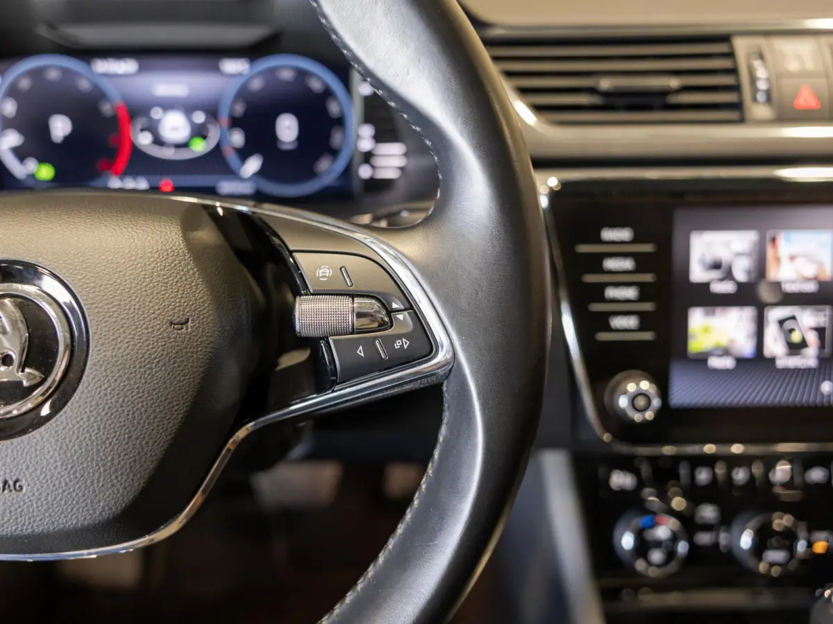 1.5 TSI ACT Business Edition / 150pk / Trekhaak / NAP / Apple CarPlay /